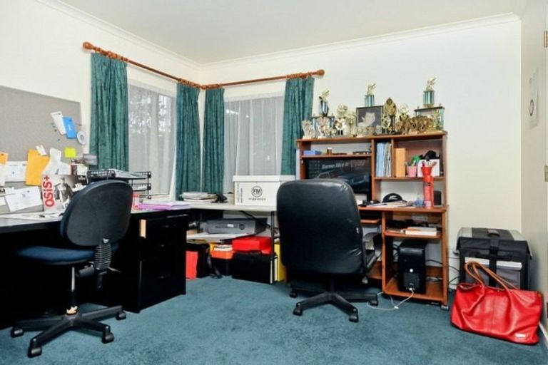 Photo of property in 54 Diomede Glade, Flagstaff, Hamilton, 3210