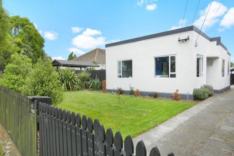Photo of property in 89 Mcfaddens Road, St Albans, Christchurch, 8052