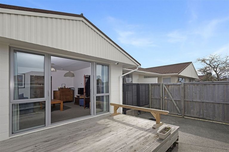 Photo of property in 1/7 Dover Street, St Albans, Christchurch, 8014