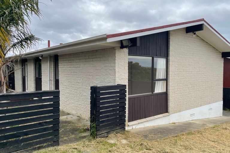 Photo of property in 72 Gossamer Drive, Pakuranga Heights, Auckland, 2010