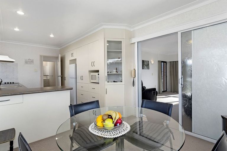 Photo of property in 2 Tupaea Place, Otumoetai, Tauranga, 3110