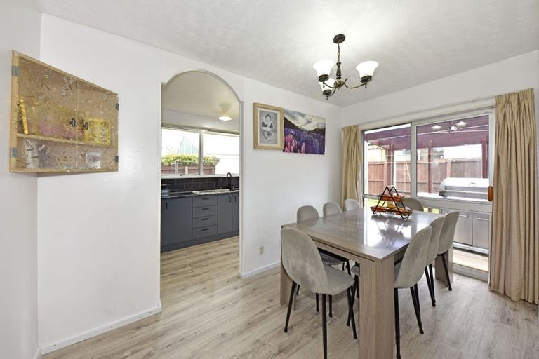 Photo of property in 1/3 Ansonby Street, Russley, Christchurch, 8042