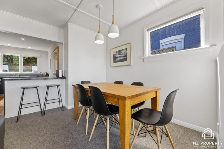 Photo of property in 24 Seaview Terrace, Kew, Dunedin, 9012