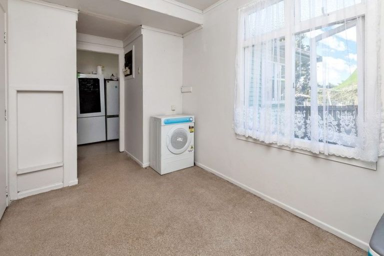 Photo of property in 15 Taraire Crescent, Otangarei, Whangarei, 0112