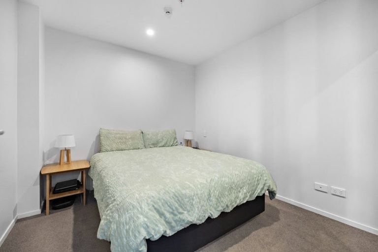 Photo of property in Wyndham Gardens Apartments, 102/30 Red Oaks Drive, Frankton, Queenstown, 9300