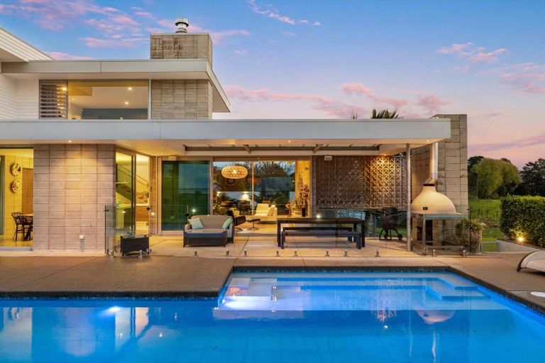 Photo of property in 261c Walker Road East, Aongatete, 3178