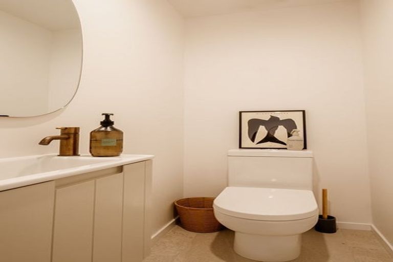 Photo of property in 2/229 Waimea Terrace, Beckenham, Christchurch, 8023