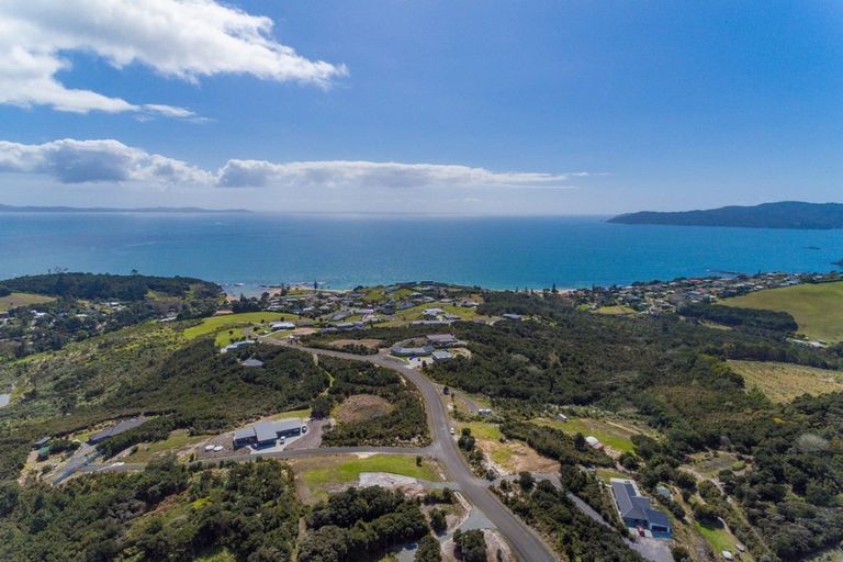 Photo of property in 103 Stratford Drive, Cable Bay, 0420