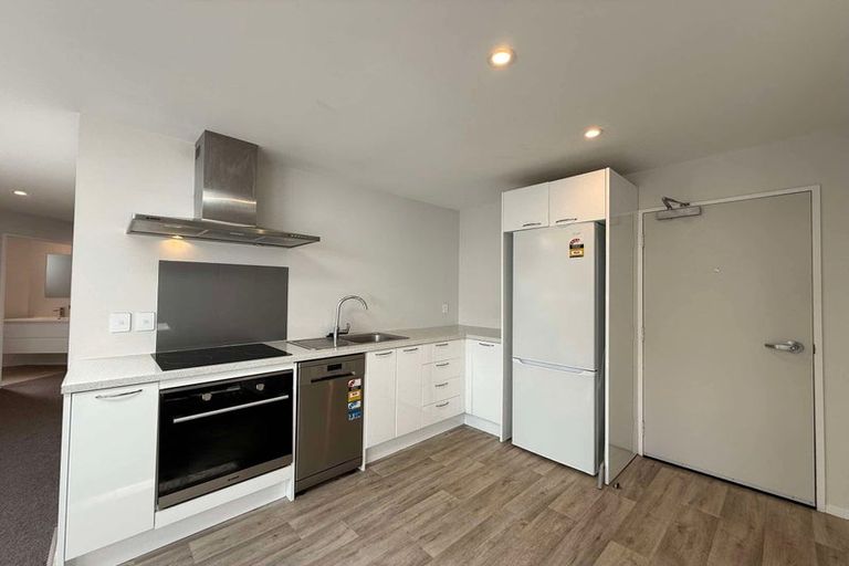 Photo of property in 100 Aro Street, Aro Valley, Wellington, 6021