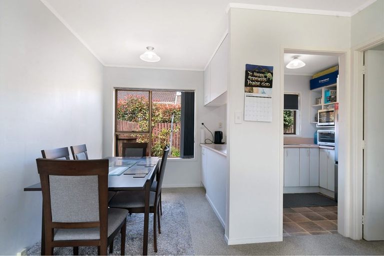 Photo of property in 2/2 Vodanovich Road, Te Atatu South, Auckland, 0610