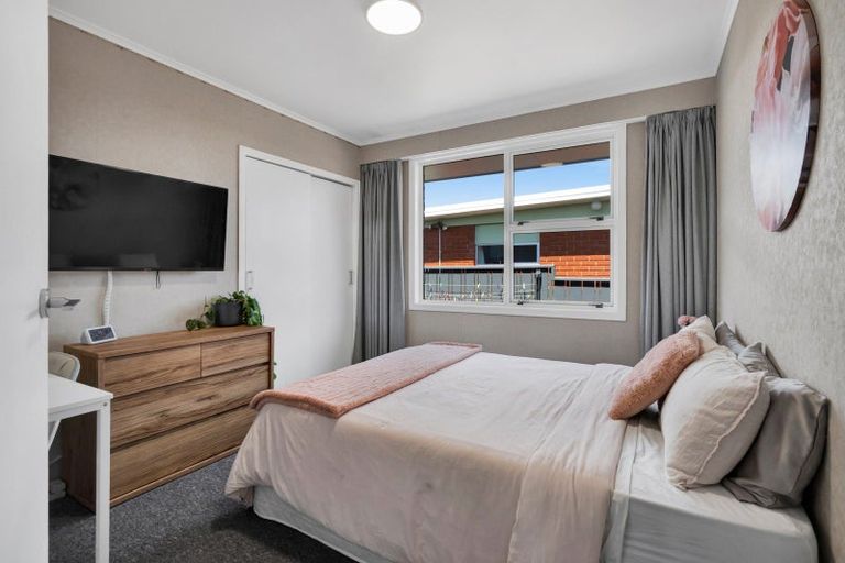 Photo of property in 64 Nevada Drive, Merrilands, New Plymouth, 4312