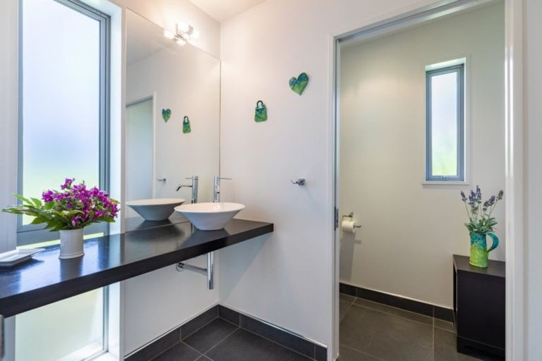 Photo of property in 64 Bay View Road, Atawhai, Nelson, 7010