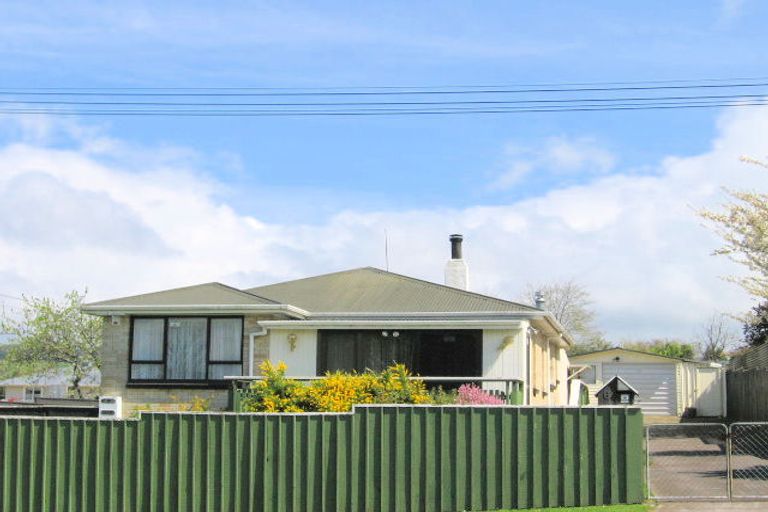 Photo of property in 6 Spencer Street, Western Heights, Rotorua, 3015