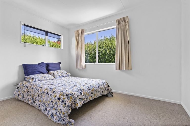 Photo of property in 41 Fisher Place, Carterton, 5713