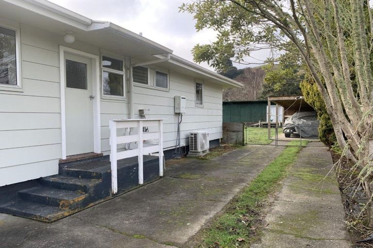 Photo of property in 34 Ongo Road, Hunterville, 4730