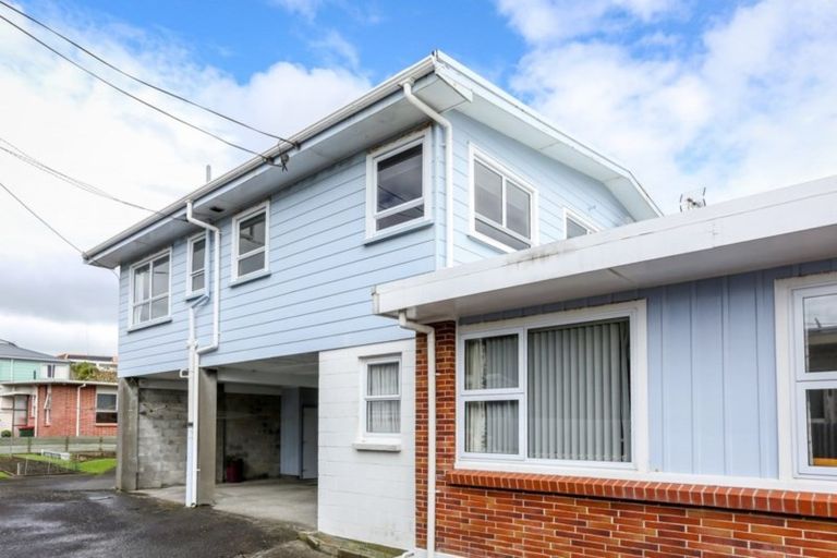 Photo of property in 37b Breakwater Road, Moturoa, New Plymouth, 4310