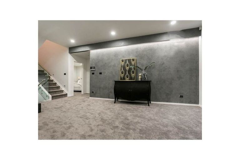 Photo of property in 185b Browns Bay Road, Browns Bay, Auckland, 0630