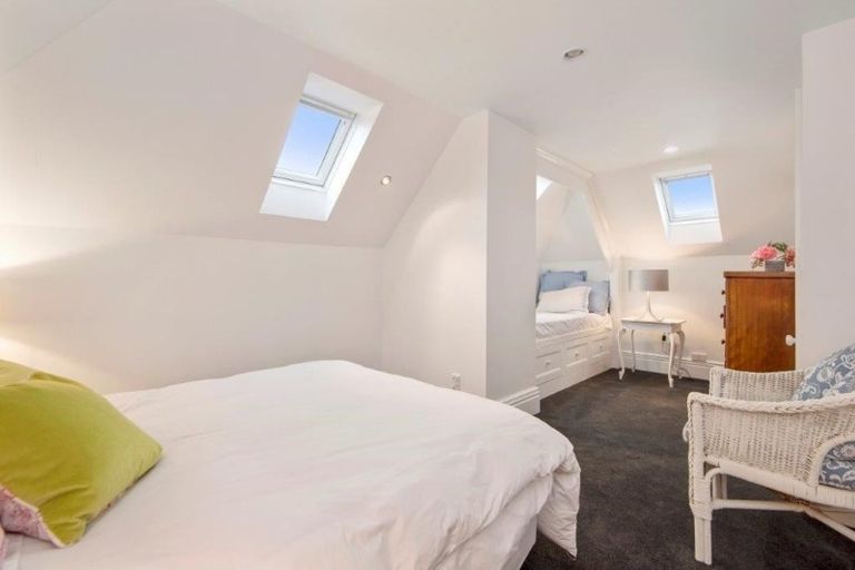 Photo of property in 26 Cranmer Square, Christchurch Central, Christchurch, 8013