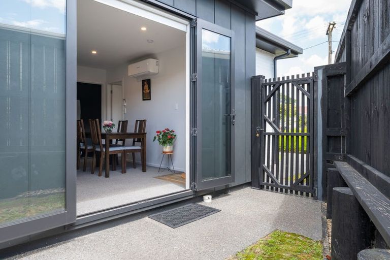 Photo of property in 2/2 English Street, Saint Andrews, Hamilton, 3200