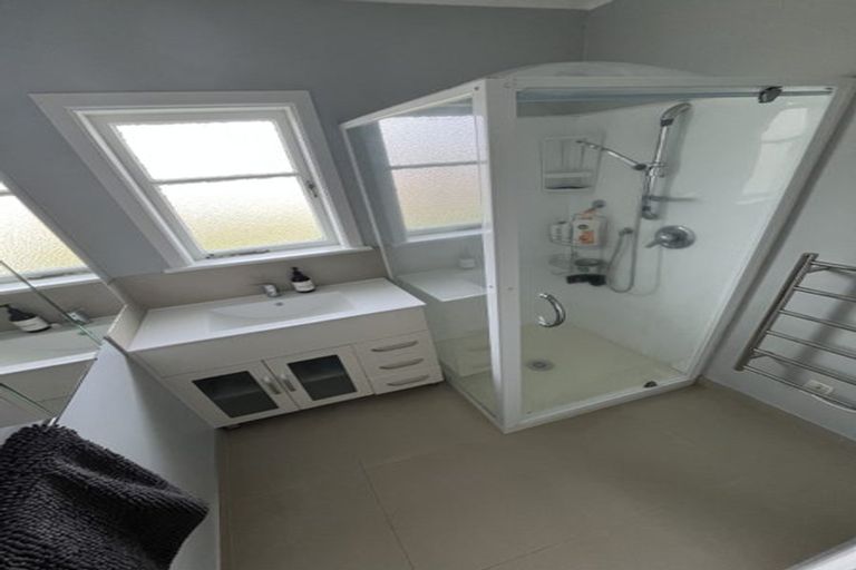 Photo of property in 1/1 Williams Place, Fairfield, Hamilton, 3214