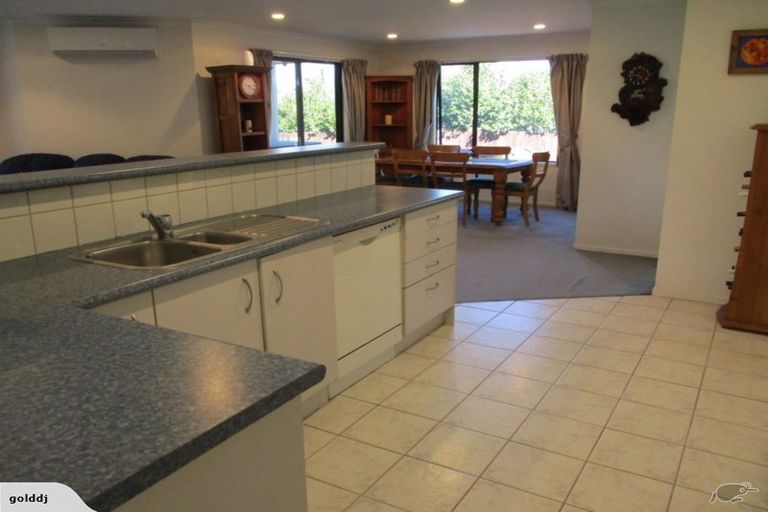 Photo of property in 44 Claude Road, Hillpark, Auckland, 2102