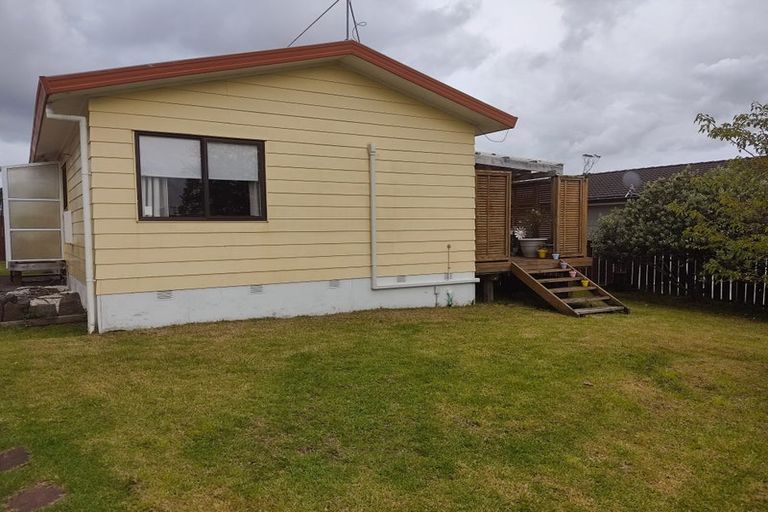 Photo of property in 186 Waitemata Drive, Ranui, Auckland, 0612