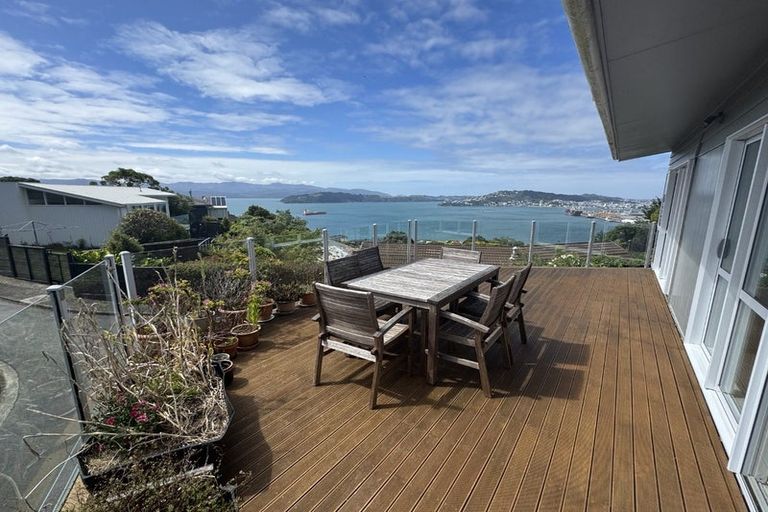 Photo of property in 12 Rama Crescent, Khandallah, Wellington, 6035