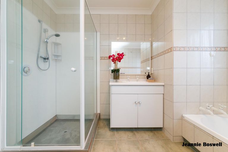 Photo of property in 19 Clearview Drive, Milson, Palmerston North, 4414