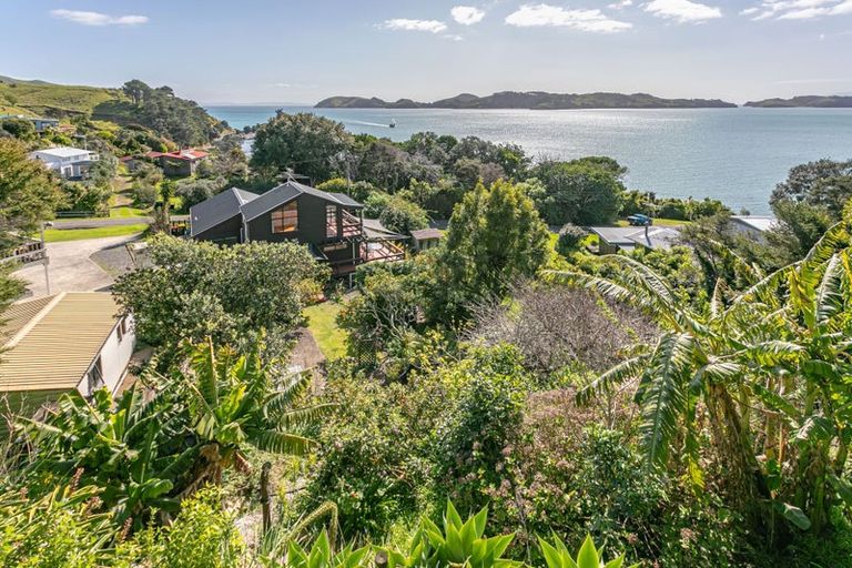 Photo of property in 19 Puriri Road, Te Kouma, Coromandel, 3581