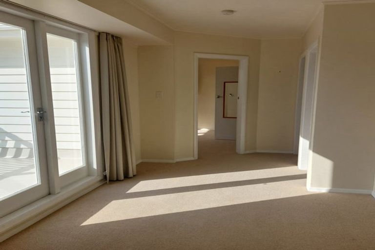 Photo of property in 85a Seatoun Heights Road, Seatoun, Wellington, 6022