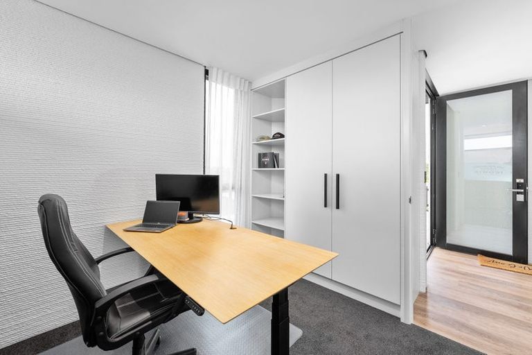 Photo of property in 2/1 City View Terrace, Birkenhead, Auckland, 0626