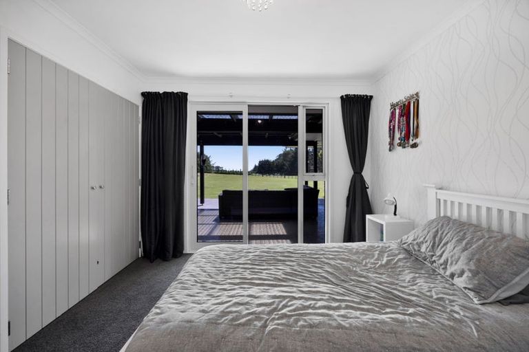 Photo of property in 1347 Carrington Road, Hurworth, New Plymouth, 4371