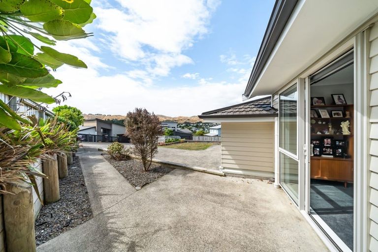 Photo of property in 103 Te Puia Drive, Aotea, Porirua, 5024
