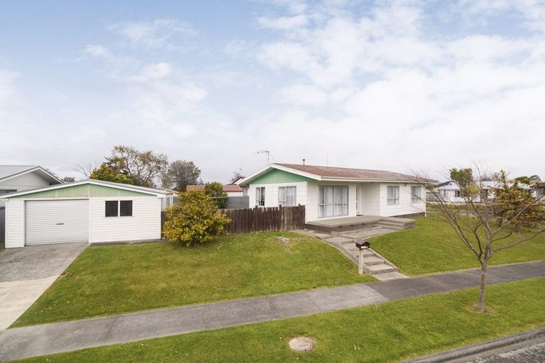 Photo of property in 10 Jupiter Street, Milson, Palmerston North, 4414