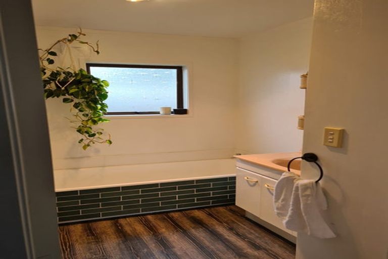 Photo of property in 6 Blomfield Street, Pukehangi, Rotorua, 3015