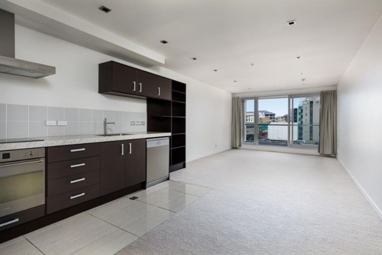 Photo of property in Monument Apartments, 4d/245 Wakefield Street, Te Aro, Wellington, 6011