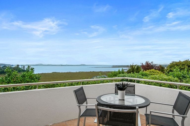 Photo of property in 32 Wiseley Road, Hobsonville, Auckland, 0618