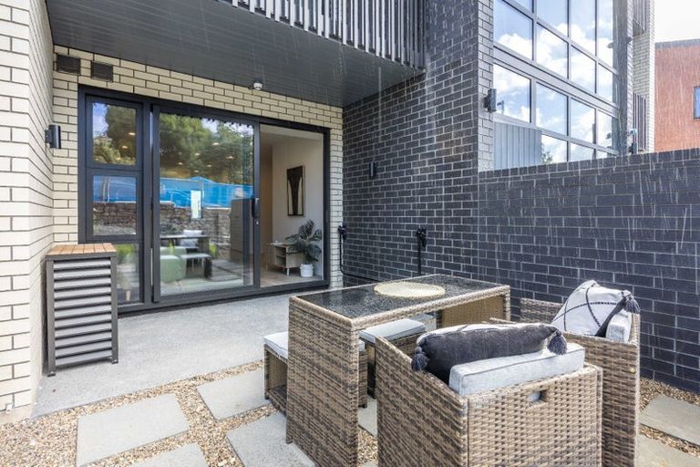 Photo of property in 2/12 Stackhouse Avenue, Bishopdale, Christchurch, 8053