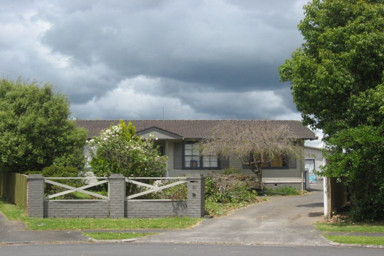Photo of property in 21 Carbery Place, Manurewa, Auckland, 2102
