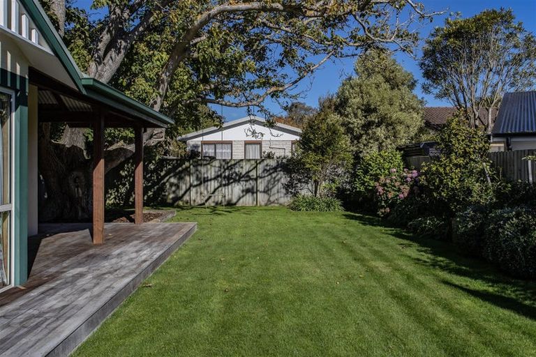 Photo of property in 87 Windermere Road, Papanui, Christchurch, 8053