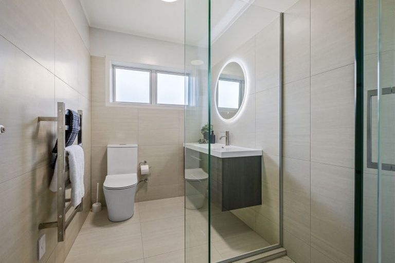 Photo of property in 1/486 Hibiscus Coast Highway, Orewa, 0931