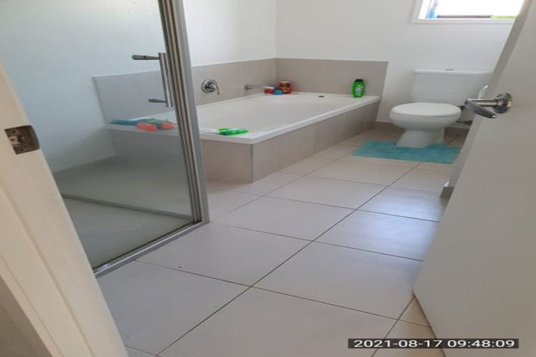 Photo of property in 24 Pyne Crescent, Pokeno, 2402