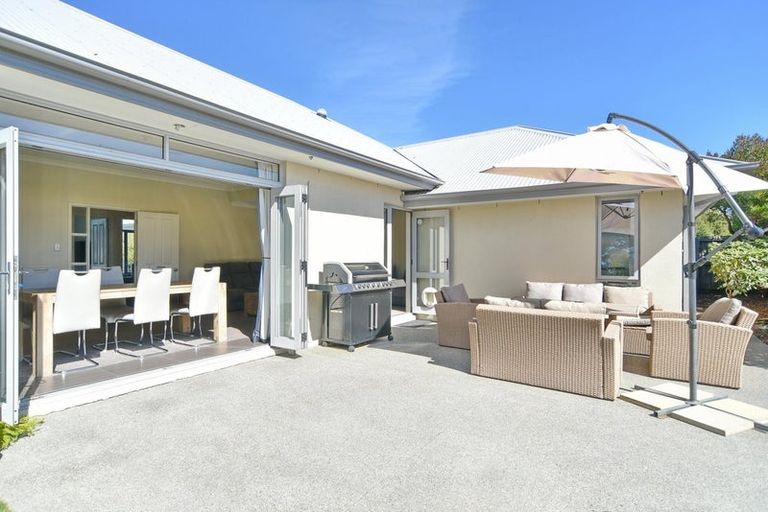 Photo of property in 3 Puhara Avenue, Parklands, Christchurch, 8083