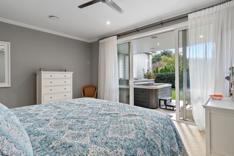 Photo of property in 6 Black Barn Lane, Bethlehem, Tauranga, 3110