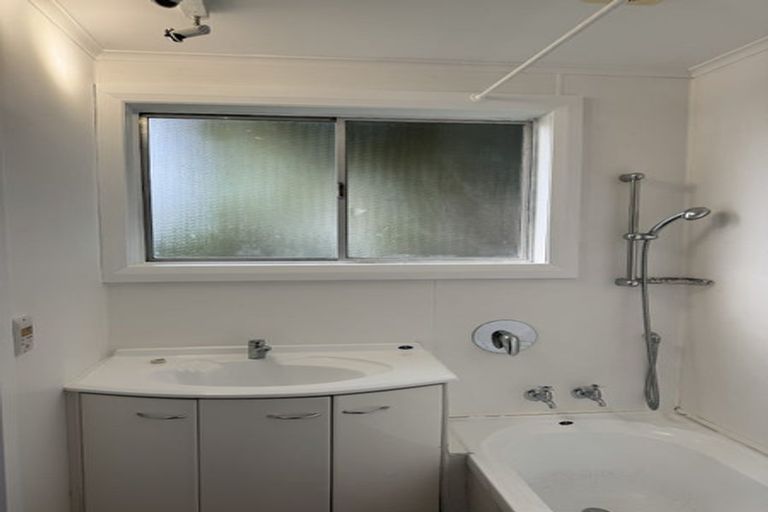 Photo of property in 11a Woodvale Road, Glen Eden, Auckland, 0602