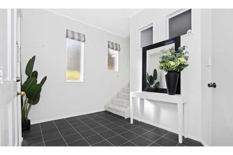 Photo of property in 599b Whangaparaoa Road, Stanmore Bay, Whangaparaoa, 0932