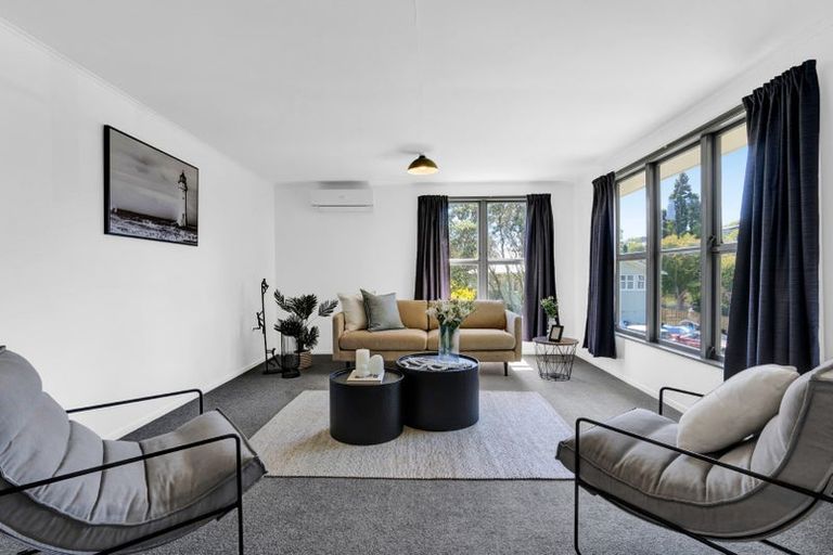 Photo of property in 8 Granby Place, Westown, New Plymouth, 4310