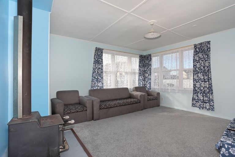 Photo of property in 27 Gordon Crescent, Marton, 4710