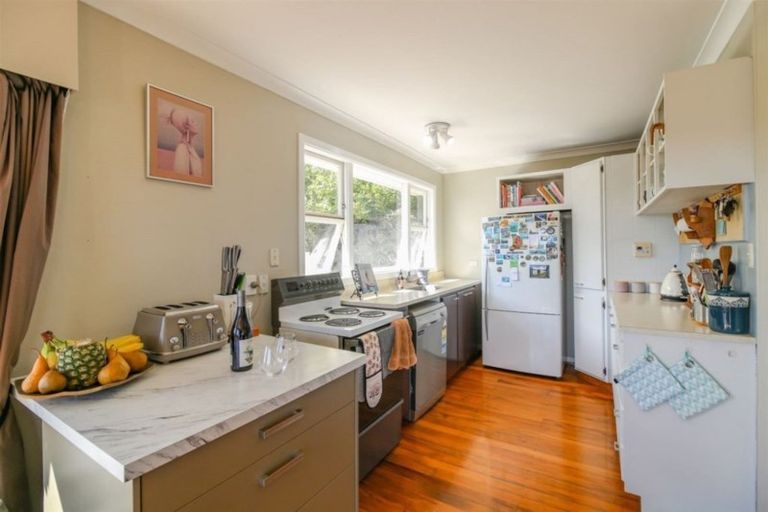 Photo of property in 23 Wairere Road, Bastia Hill, Whanganui, 4500