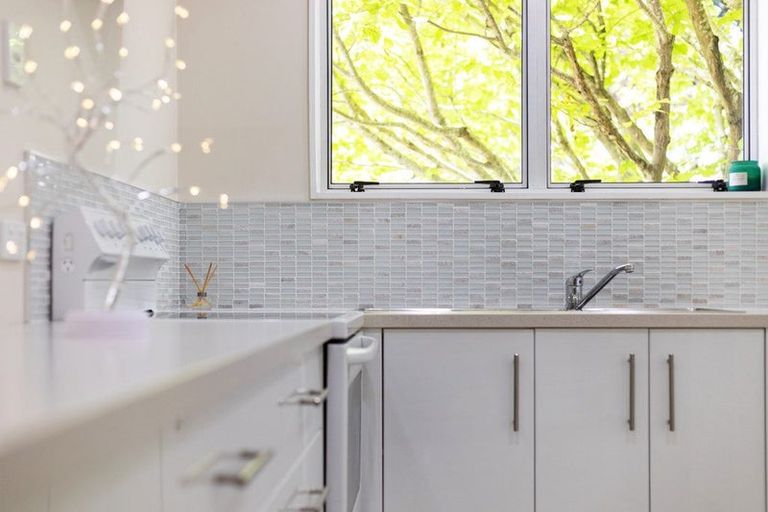 Photo of property in 30 Davis Grove, Wainuiomata, Lower Hutt, 5014